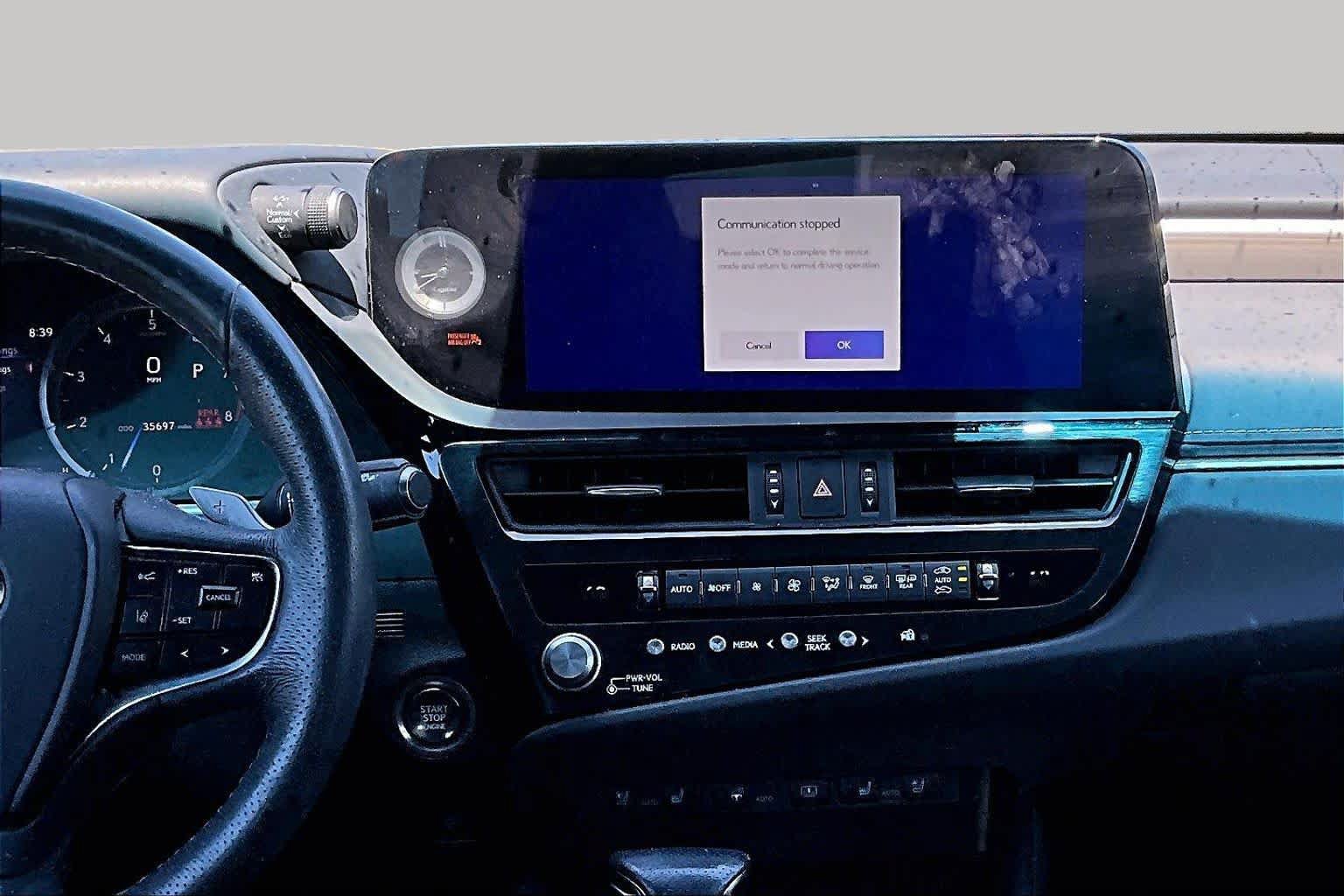 Used 2023 Lexus ES 350 F Sport w/ Accessory Package (Z1) FWD image 7