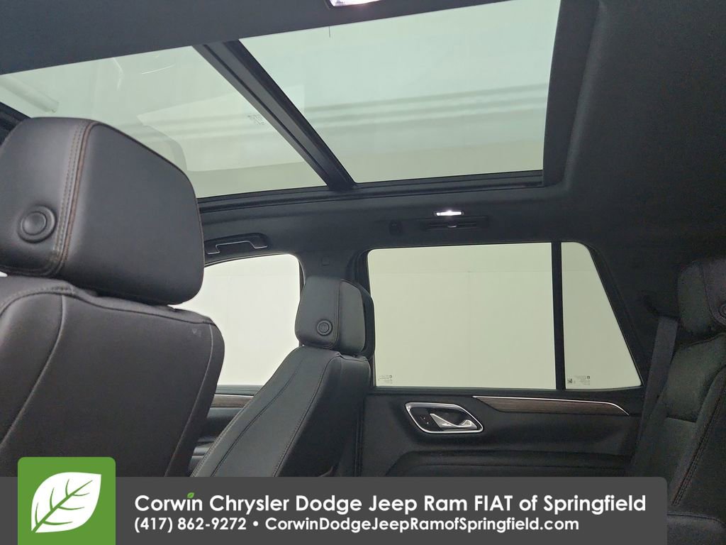 Used 2024 Chevrolet Tahoe High Country AWD/4WD image 29