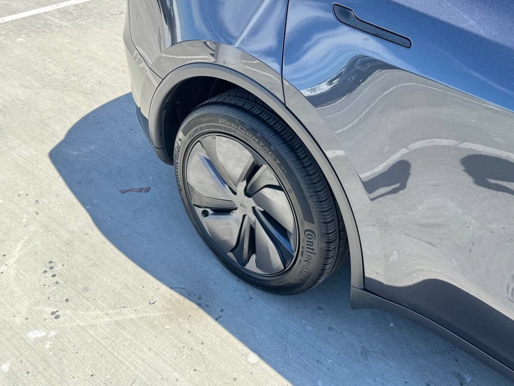 Used 2026 Tesla Model Y Long Range AWD/4WD image 39