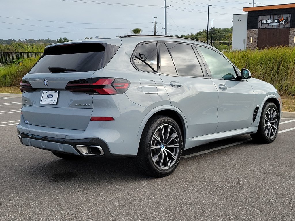Used 2024 BMW X5 xDrive50e w/ M Sport Package AWD/4WD image 5