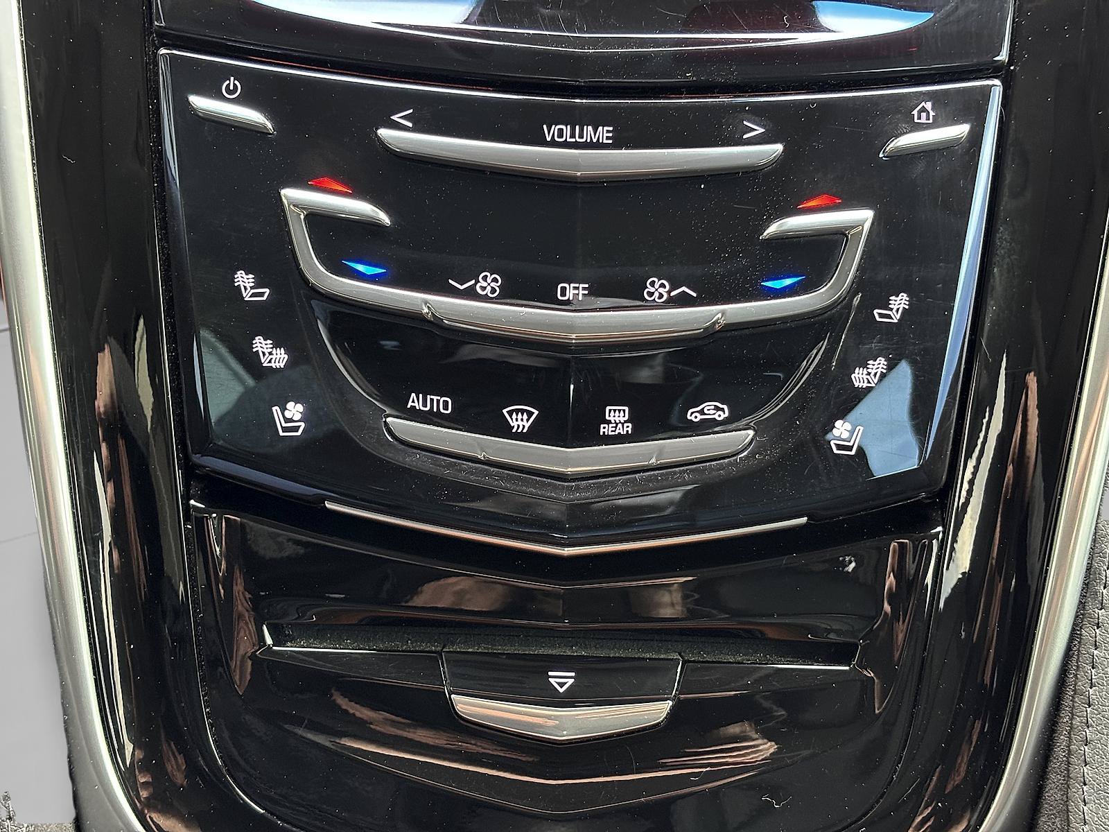 Used 2020 Cadillac Escalade Luxury AWD/4WD image 28