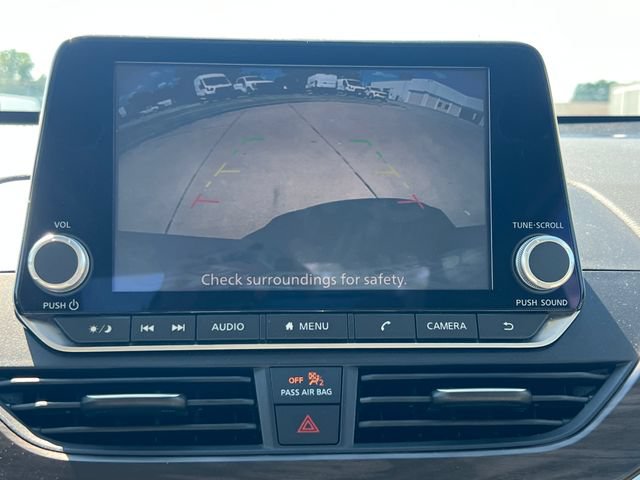 Used 2024 Nissan Altima 2.5 SV FWD image 27