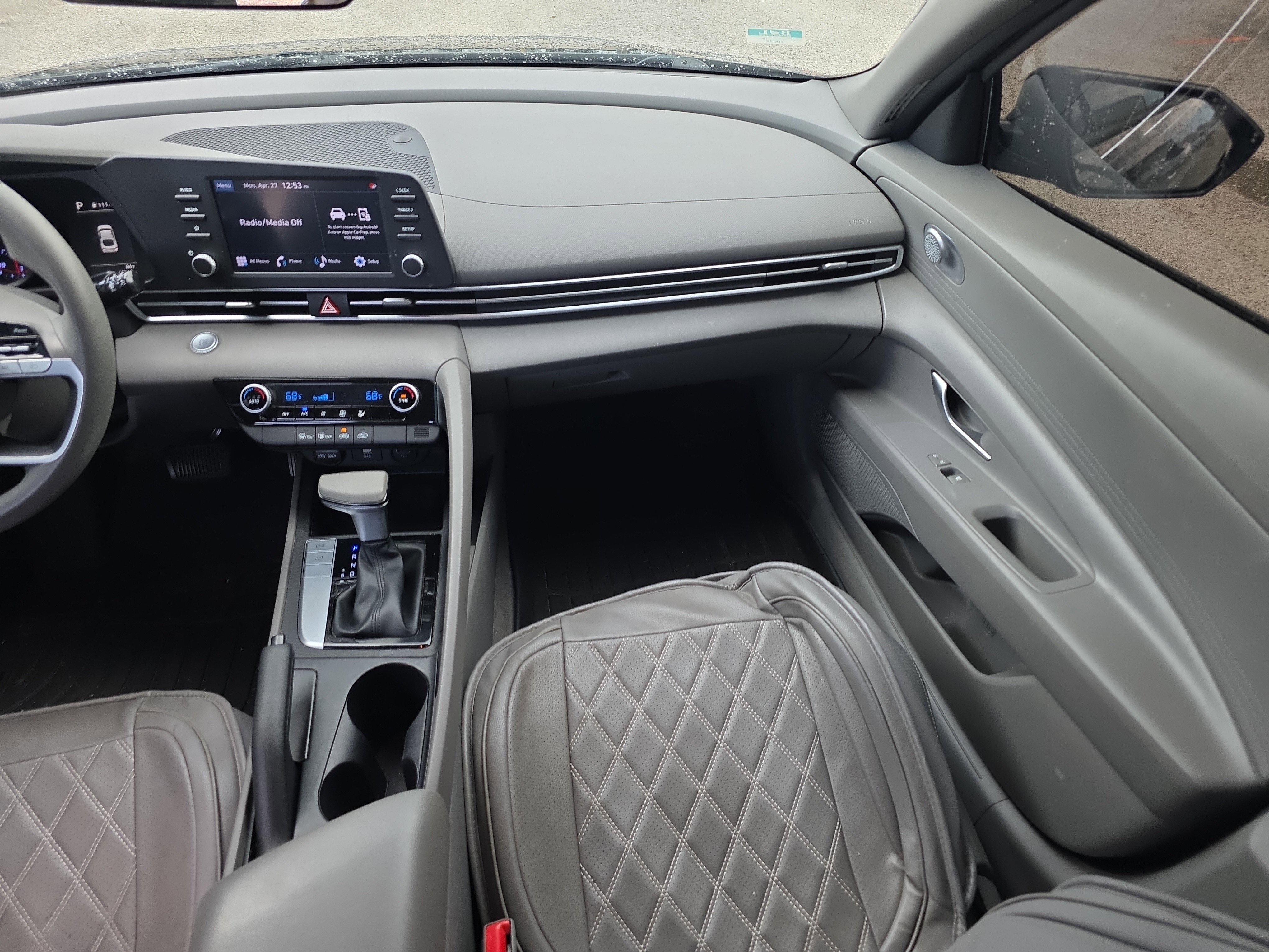 Used 2022 Hyundai Elantra SEL FWD image 17