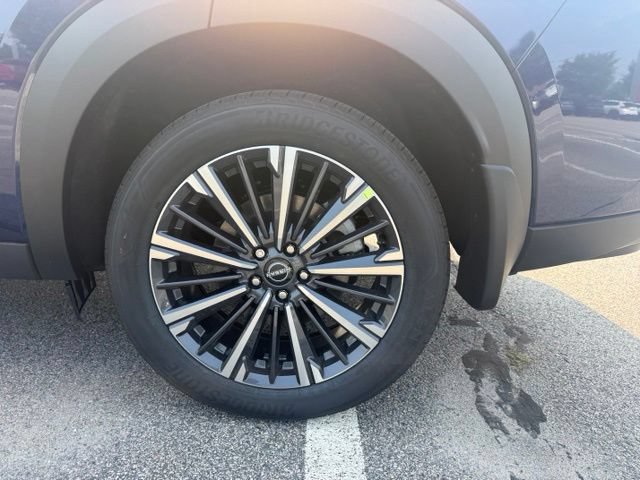 New 2026 Nissan Pathfinder Platinum AWD/4WD image 12