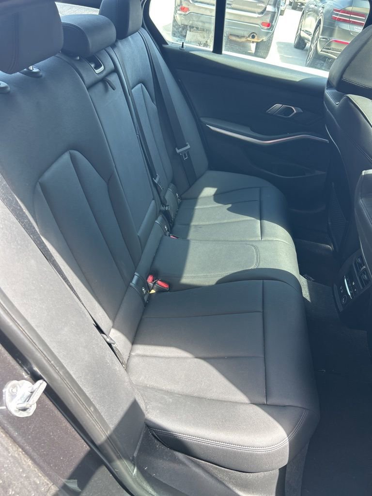 Used 2020 BMW 330i Sedan w/ Premium Package image 14