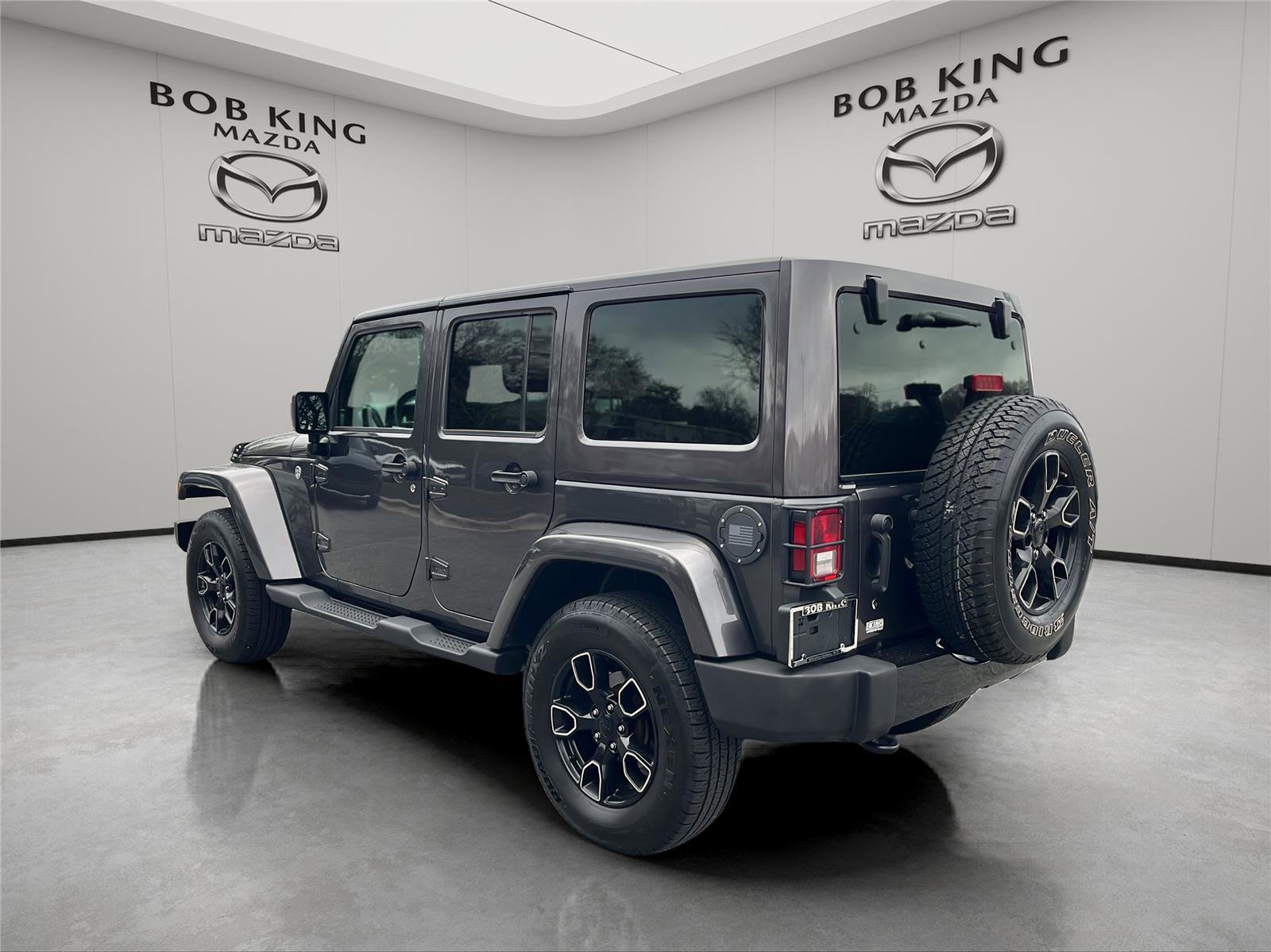 Used 2018 Jeep Wrangler Altitude image 3
