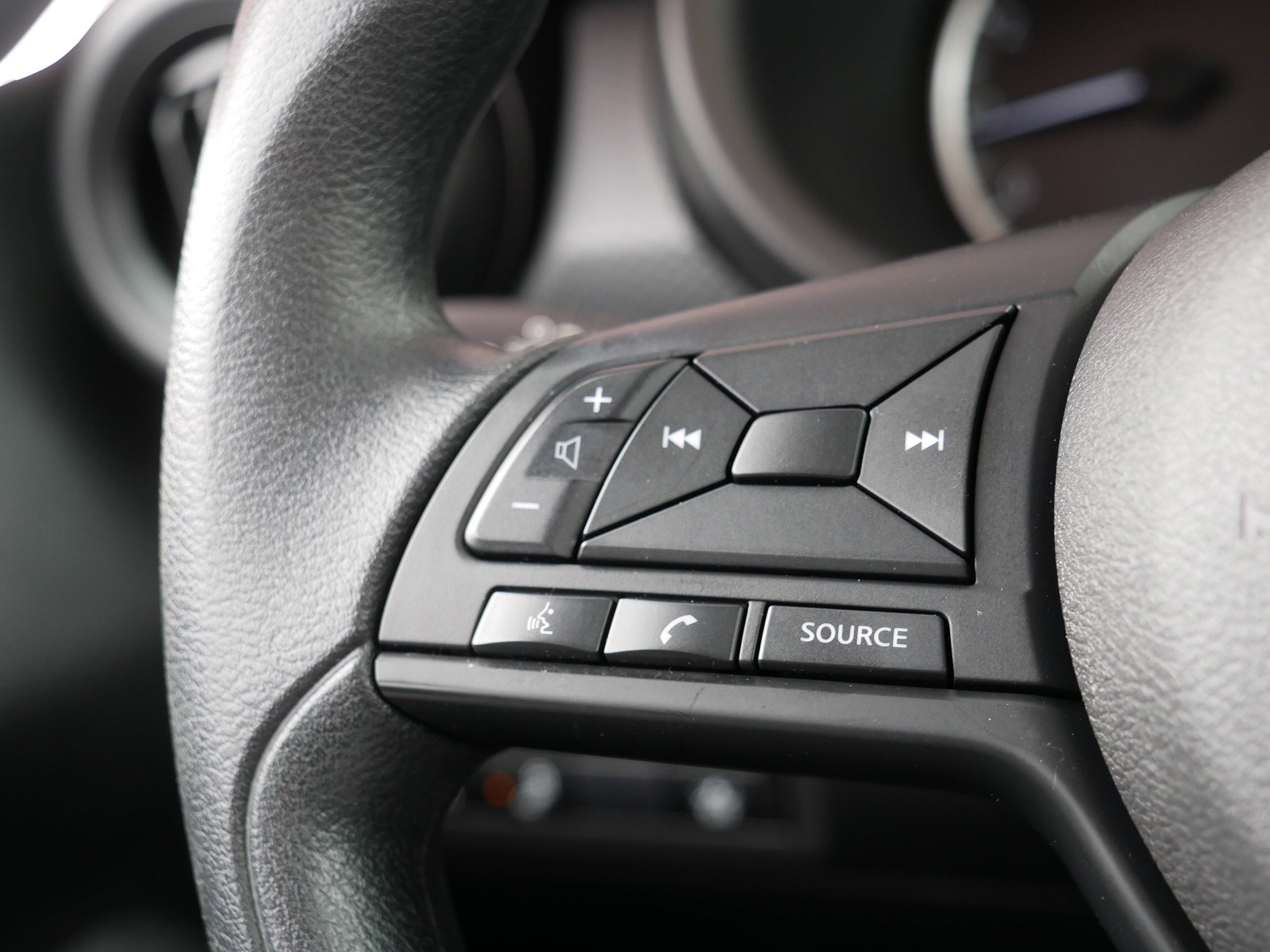 Certified 2023 Nissan Kicks S image 28