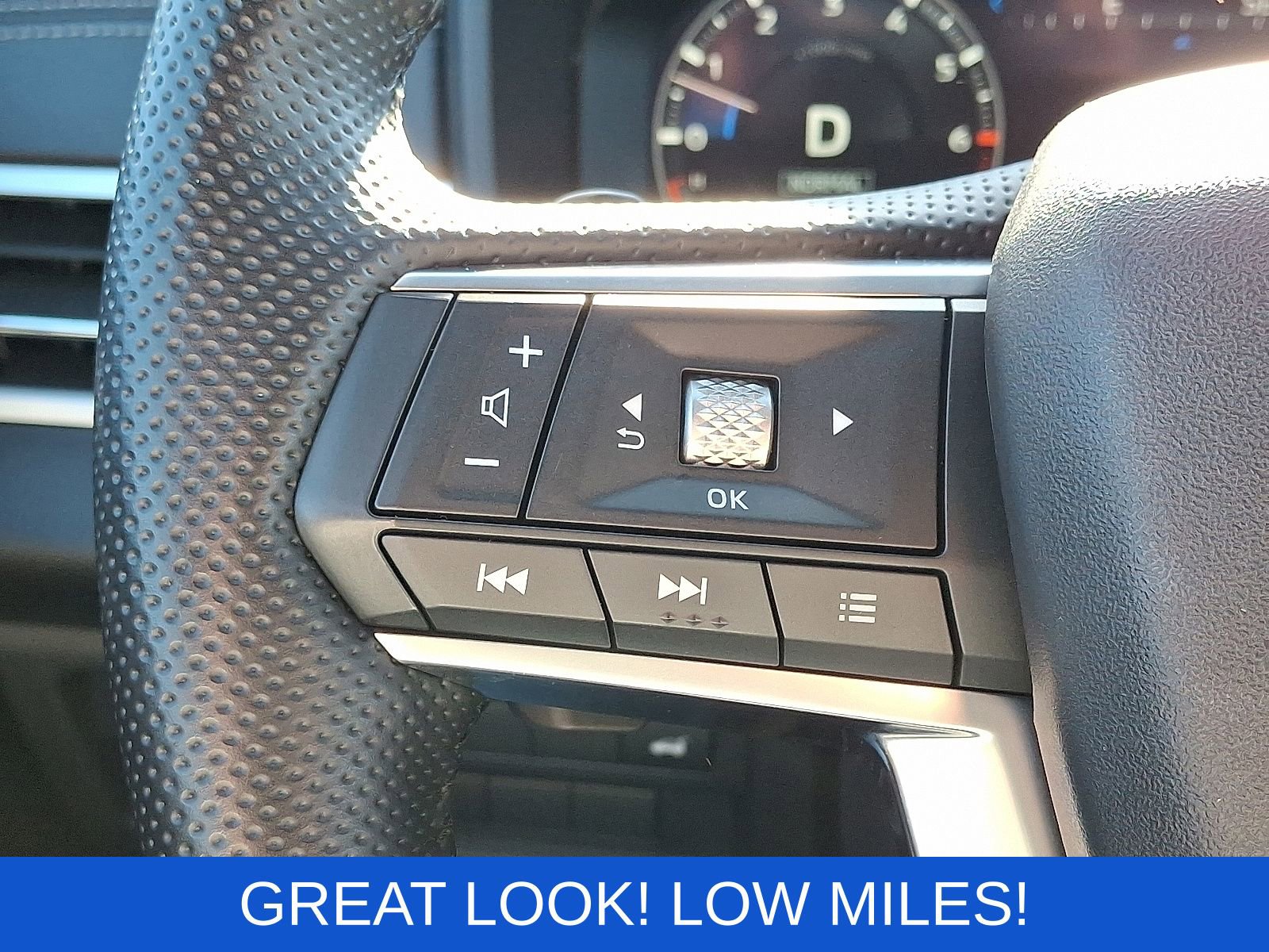 Used 2023 Mitsubishi Outlander SE Black Edition image 23