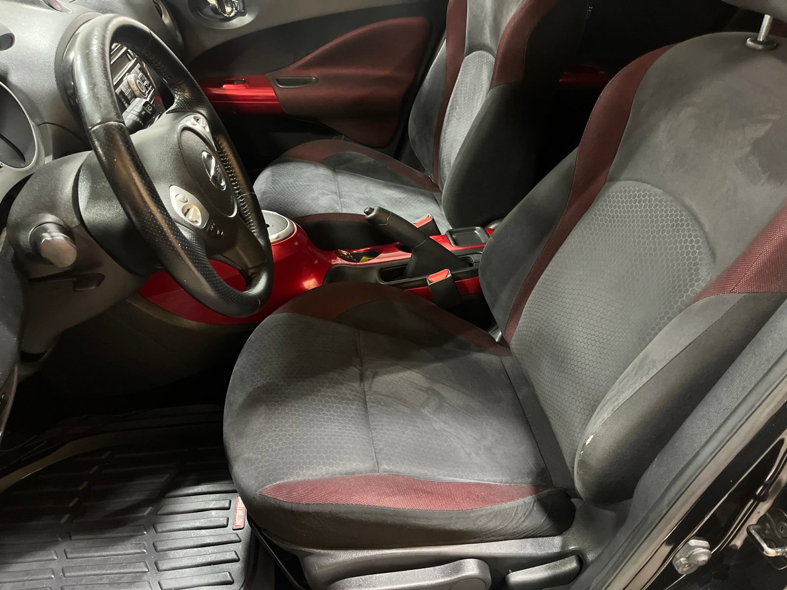 Used 2011 Nissan Juke SV w/ Sport Pkg FWD image 13