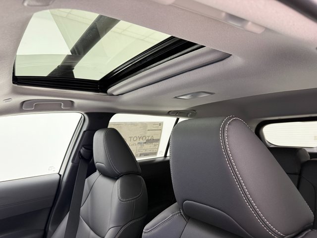 New 2026 Toyota Corolla Cross XLE w/ Convenience Package image 25