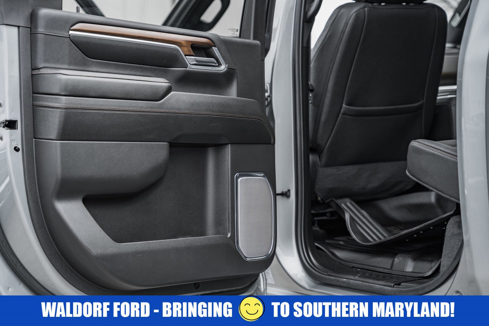 Used 2024 Chevrolet Silverado 3500 High Country w/ High Country Premium Package image 48