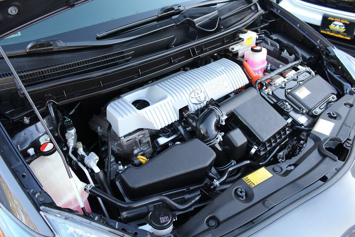 Used 2015 Toyota Prius Prime Plug-In Hybrid FWD image 35