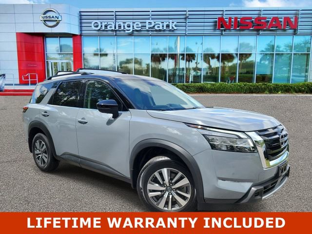 Used 2023 Nissan Pathfinder SL