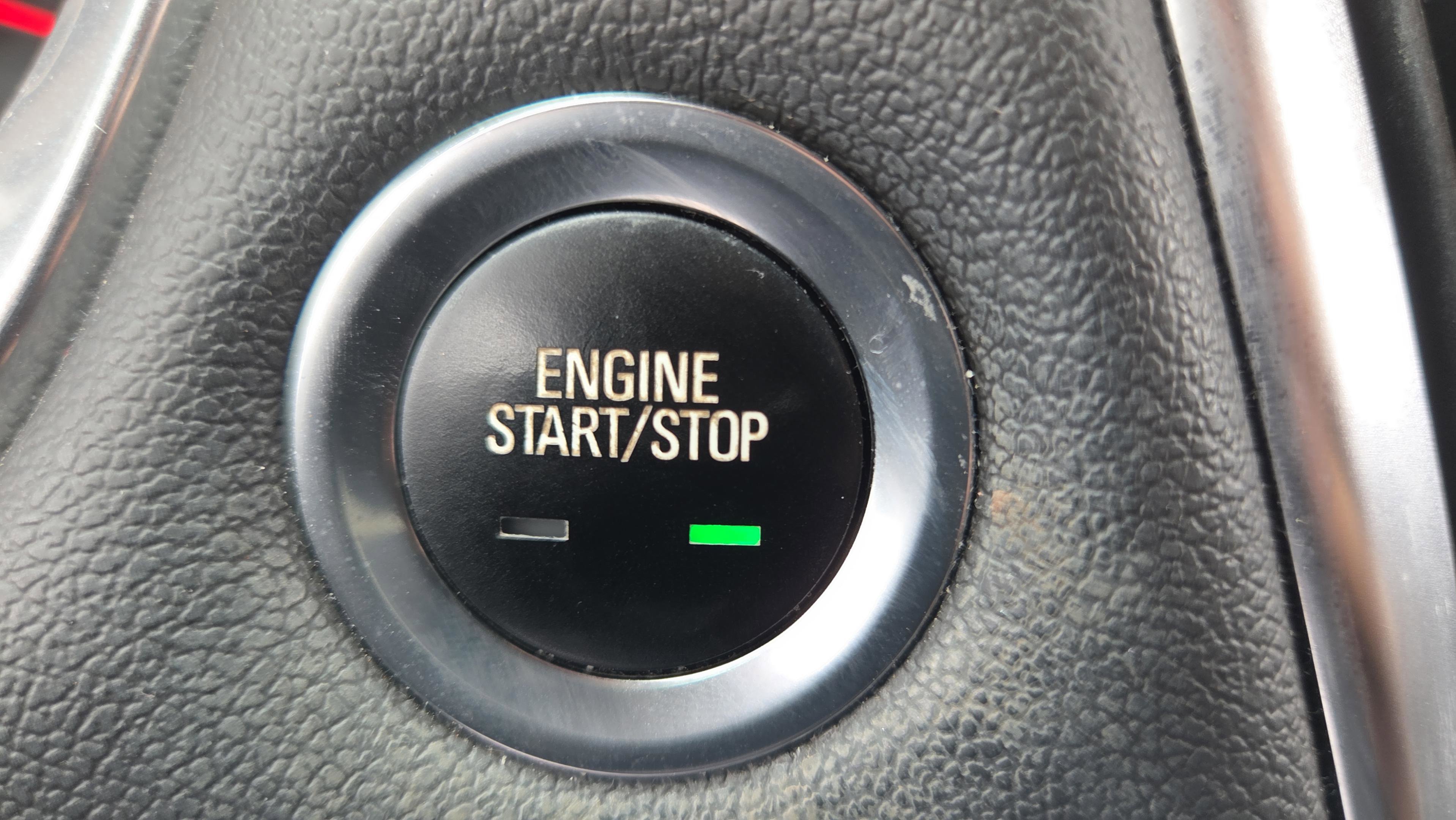 Used 2022 Chevrolet Traverse Premier w/ Redline Edition FWD image 23