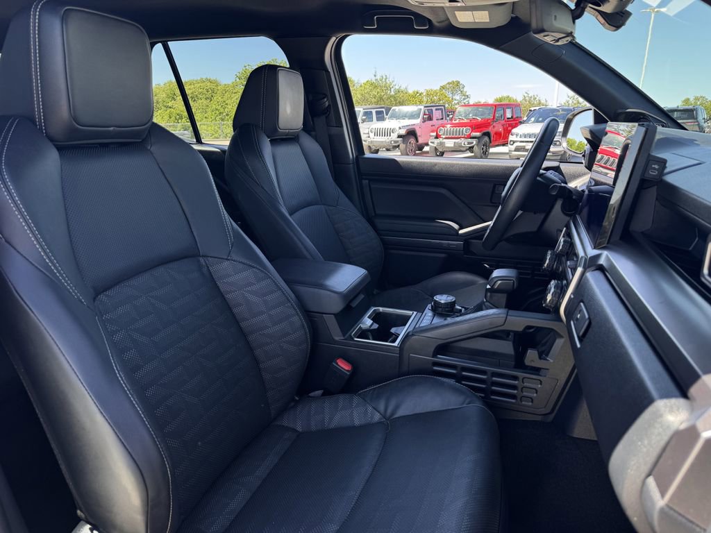 Used 2025 Toyota 4Runner TRD Off-Road Premium w/ Tow Technology Package image 29