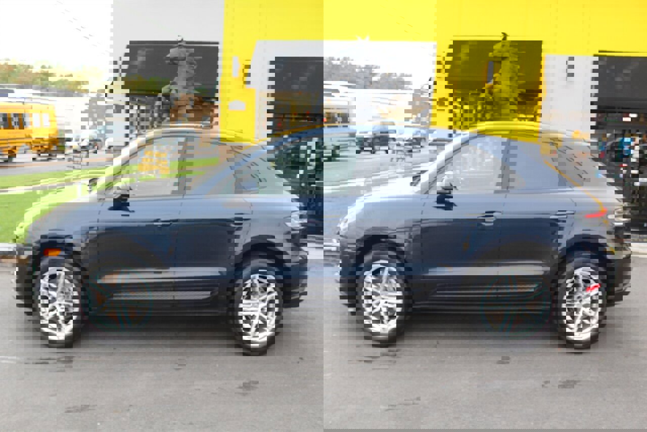 Used 2022 Porsche Macan image 22