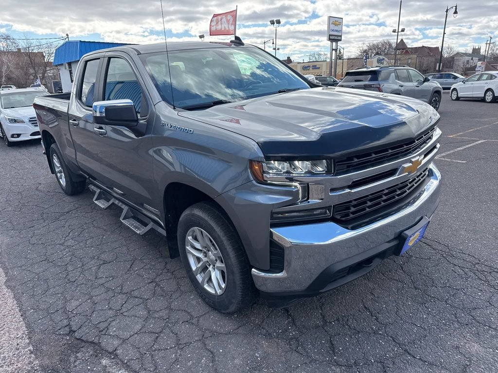 Used 2020 Chevrolet Silverado 1500 LT w/ All-Star Edition AWD/4WD image 4