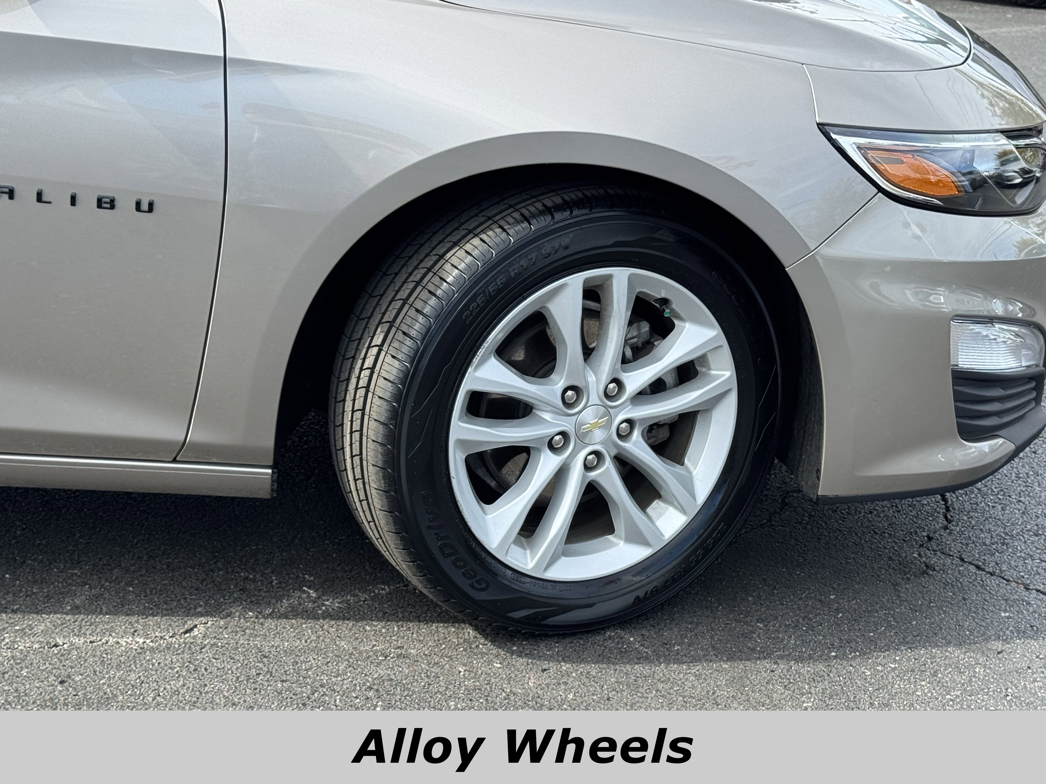 Used 2023 Chevrolet Malibu RS w/ Driver Confidence Package image 14