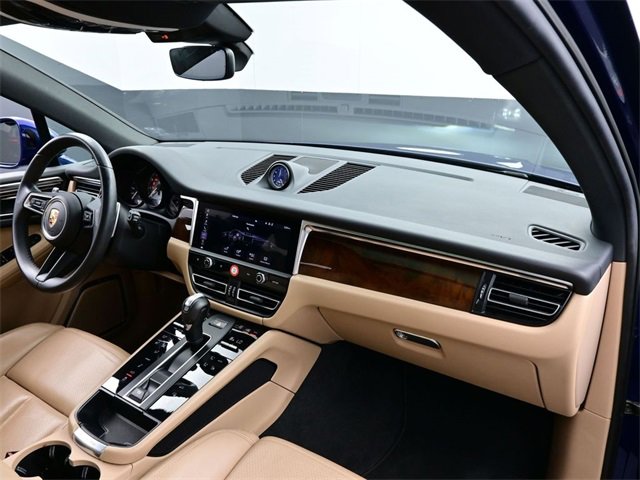 Certified 2023 Porsche Macan S image 22
