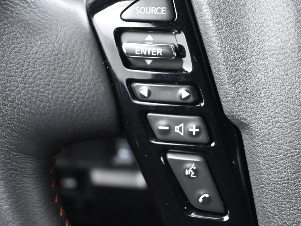 Used 2022 Nissan Frontier PRO-4X AWD/4WD image 4