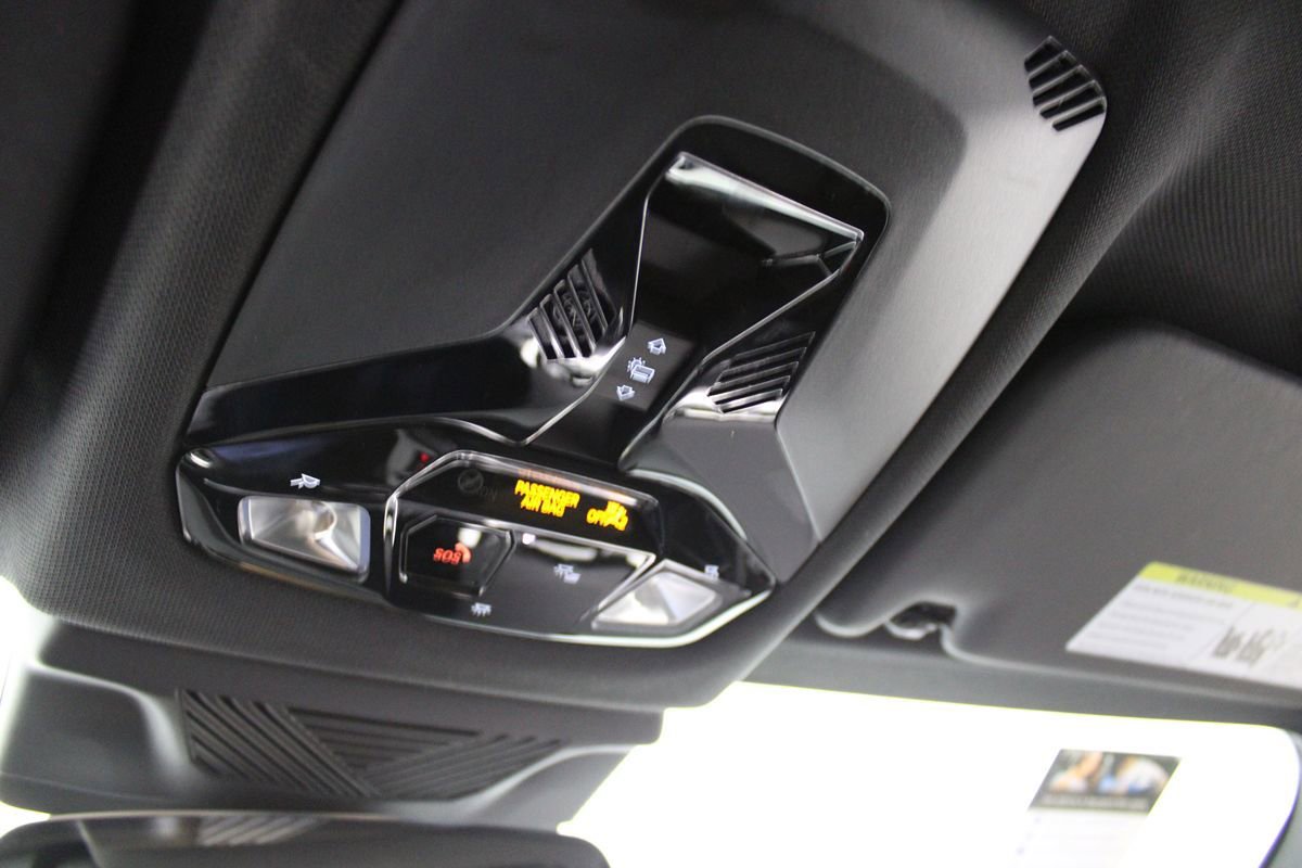 Used 2025 BMW X2 xDrive28i image 19