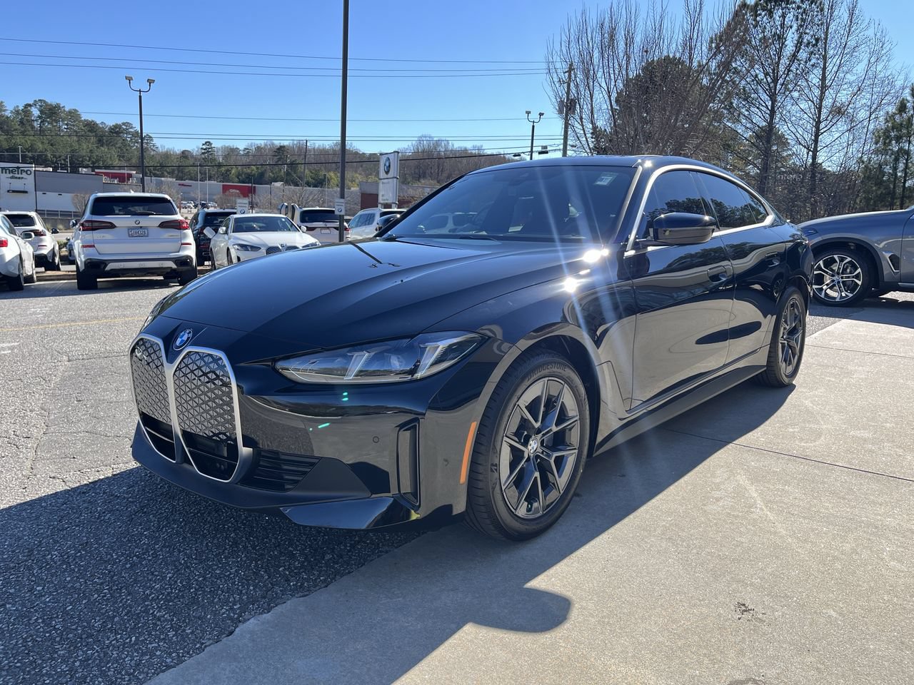 Used 2026 BMW i4 eDrive40 w/ Premium Package RWD image 4
