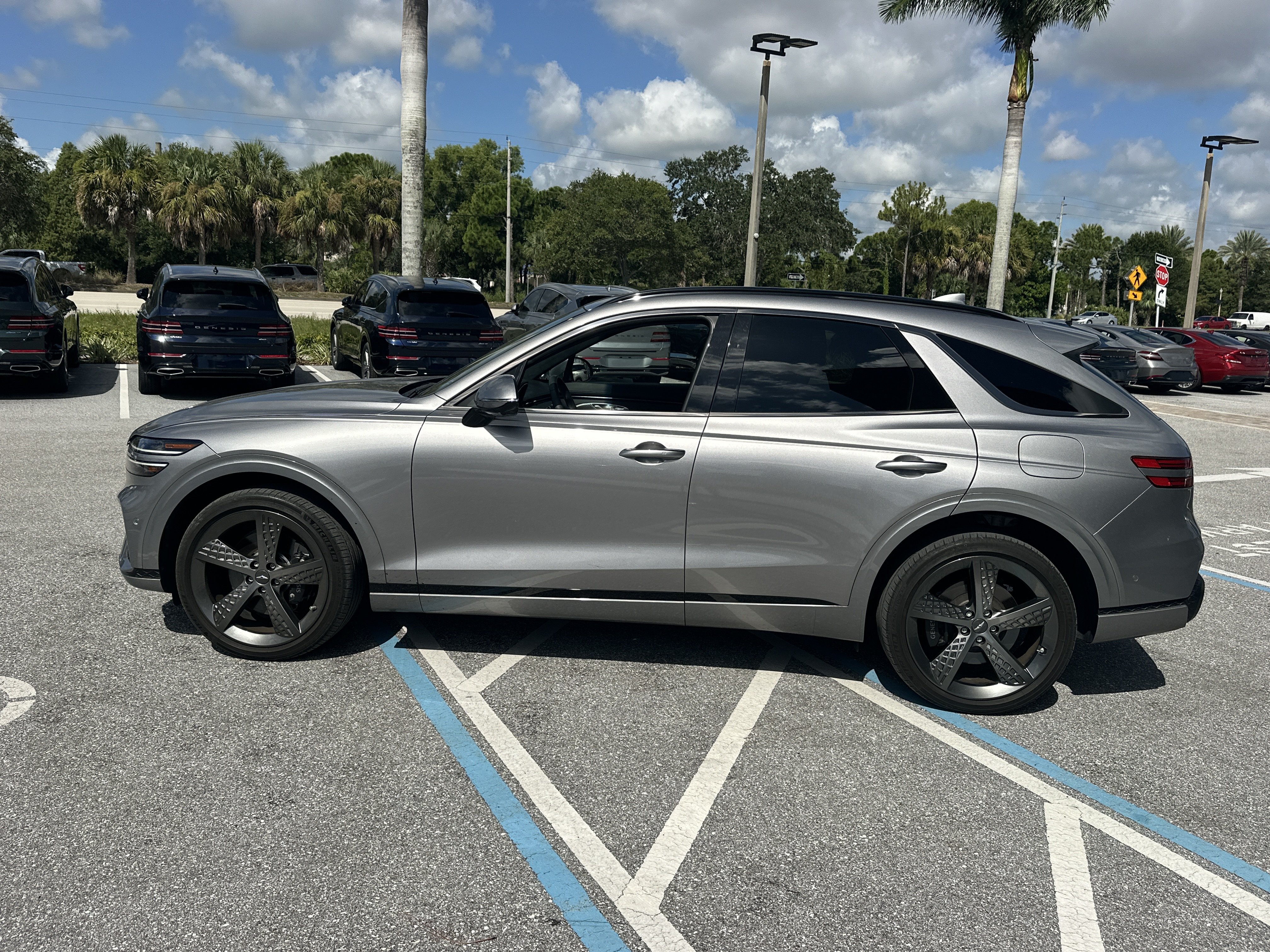 Certified 2024 Genesis GV70 3.5T Sport w/ Sport Advanced Package AWD/4WD image 10