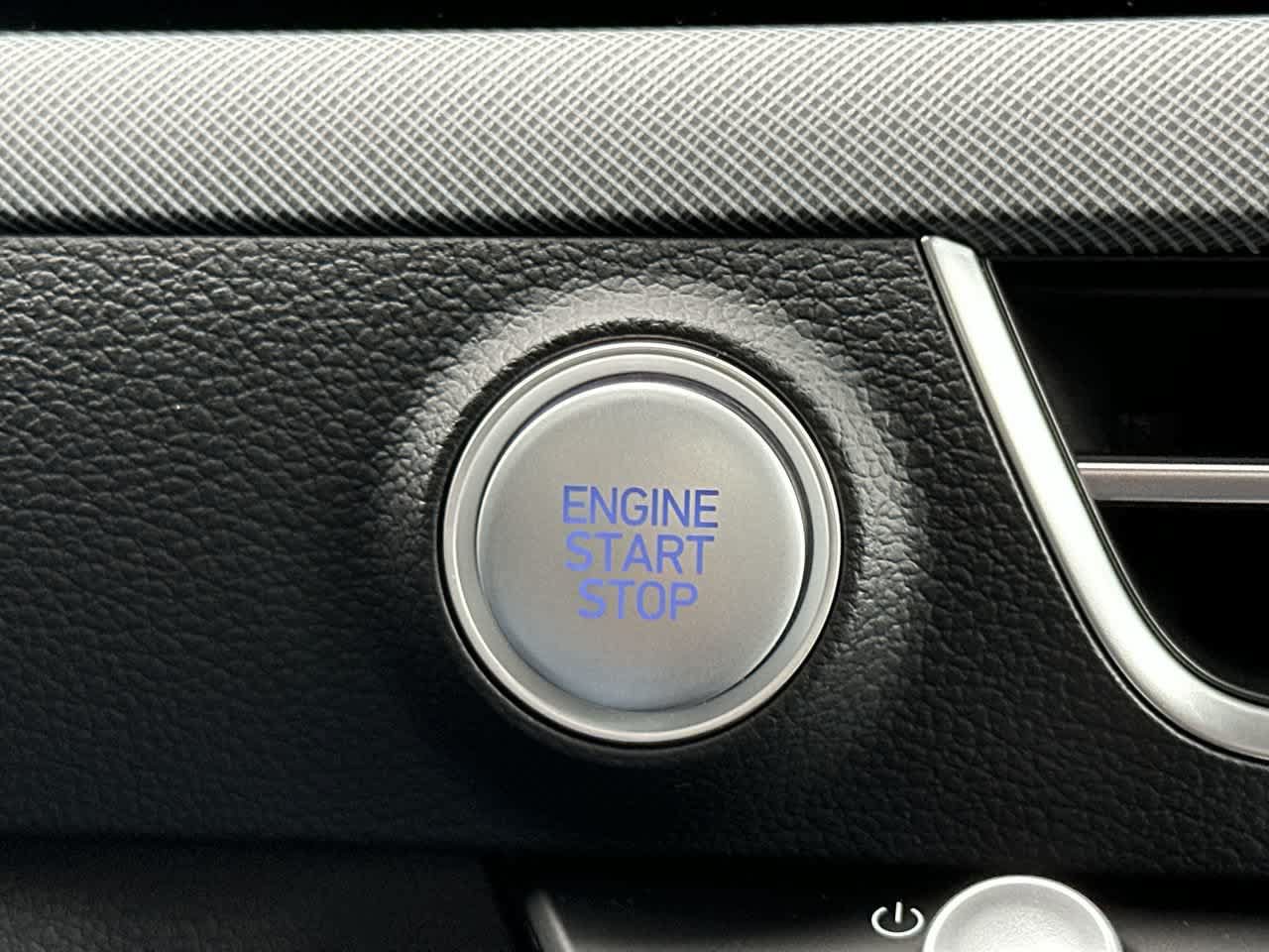 Used 2026 Hyundai Sonata SE FWD image 17