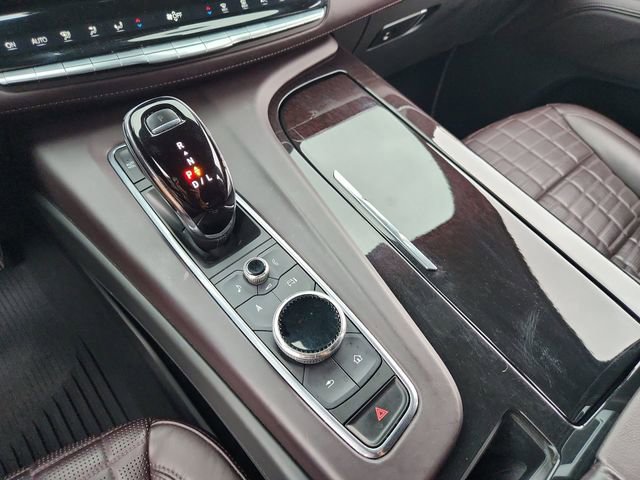 Used 2021 Cadillac Escalade Sport Platinum RWD image 16