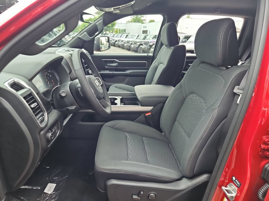 New 2026 RAM 1500 Big Horn AWD/4WD image 12