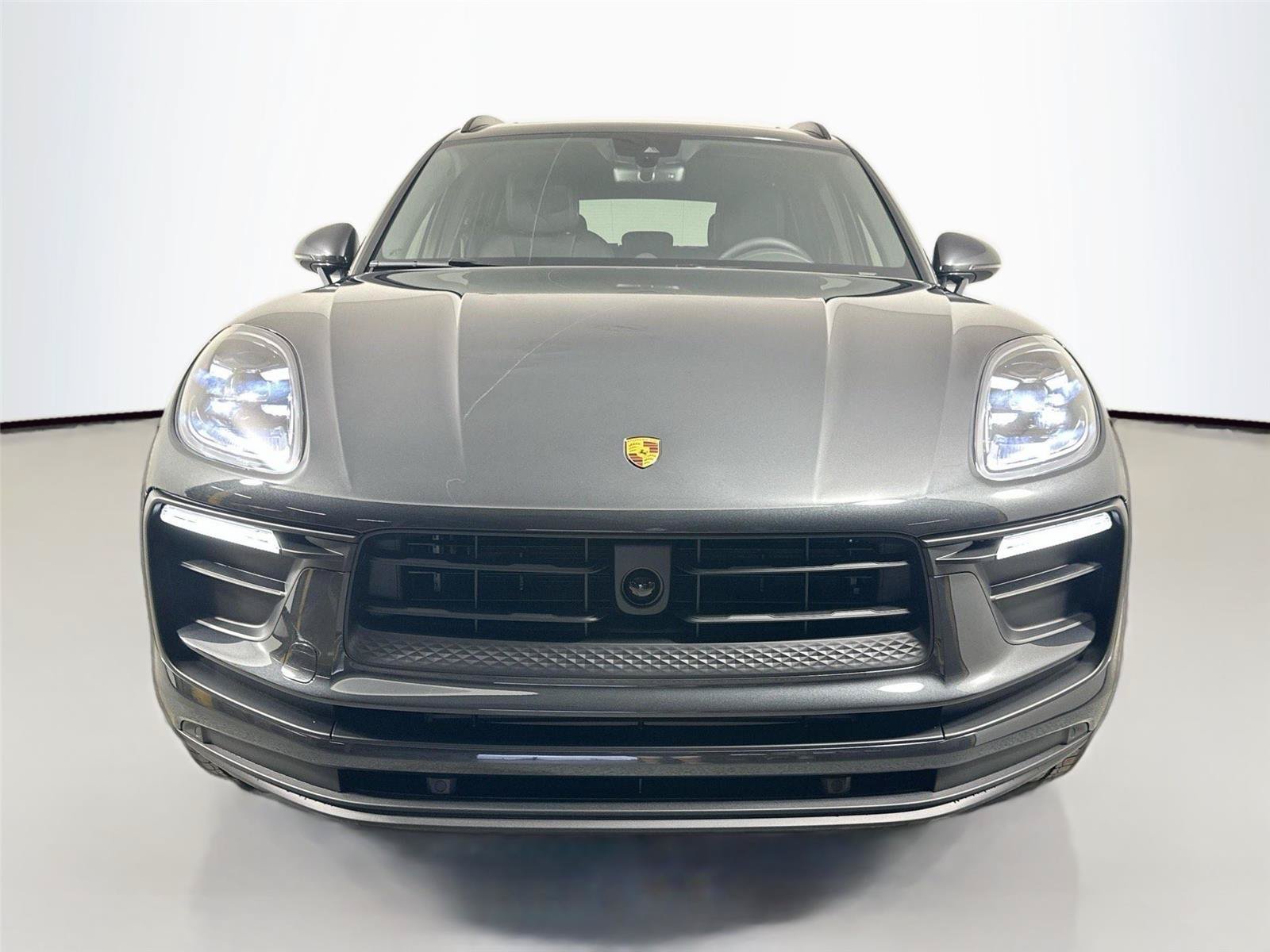 Certified 2026 Porsche Macan Turbo AWD/4WD image 10