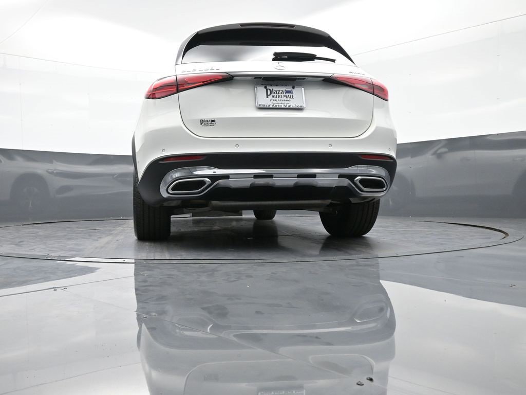 Used 2025 Mercedes-Benz GLC 350e 4MATIC image 35