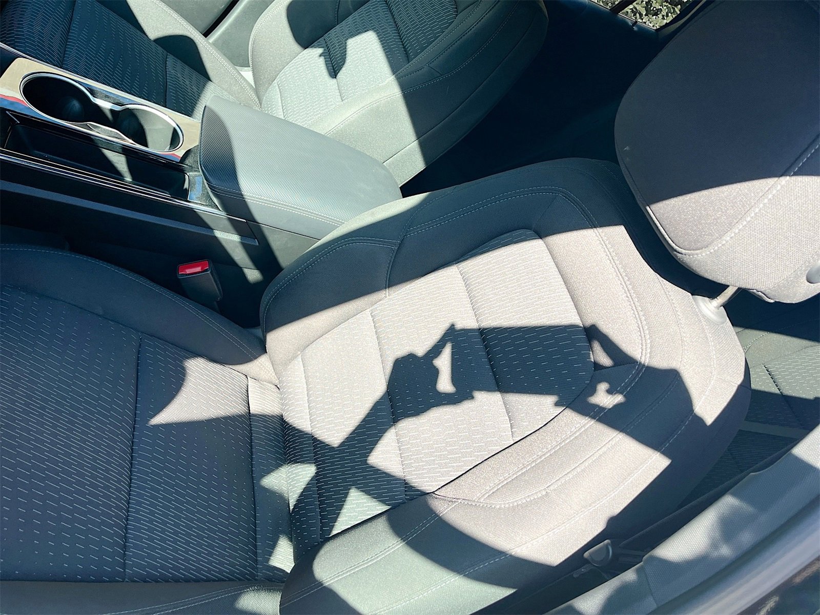 Used 2025 Chevrolet Equinox LT image 19