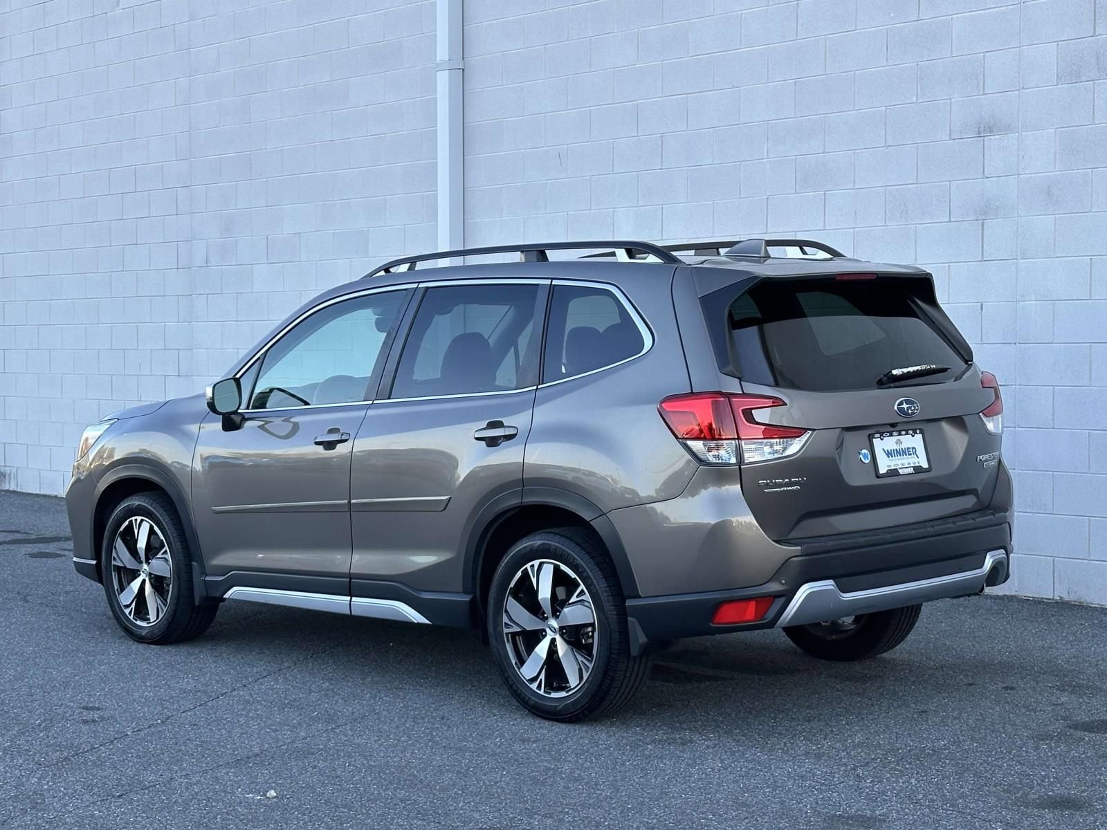 Used 2021 Subaru Forester Touring image 3