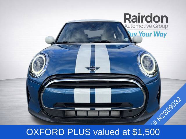 Used 2022 MINI Cooper 2-Door Hardtop FWD image 2