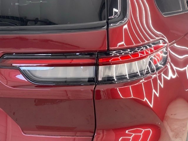 New 2025 Jeep Grand Cherokee L Limited w/ Luxury Tech Group II image 14