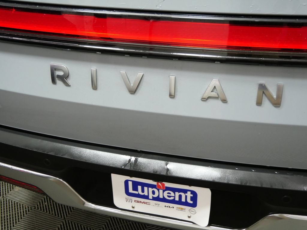Used 2023 Rivian R1T Adventure Dual AWD/4WD image 6