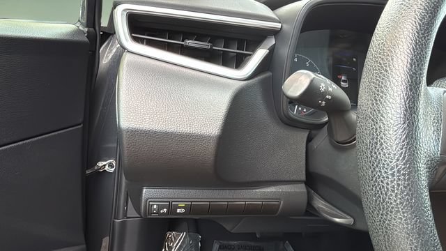 Used 2024 Toyota Corolla LE FWD image 21