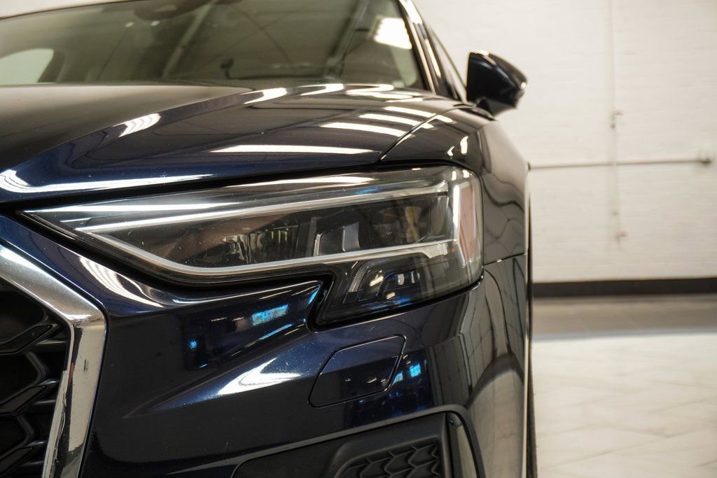 Used 2022 Audi A8 L 3.0T w/ Luxury Package image 15