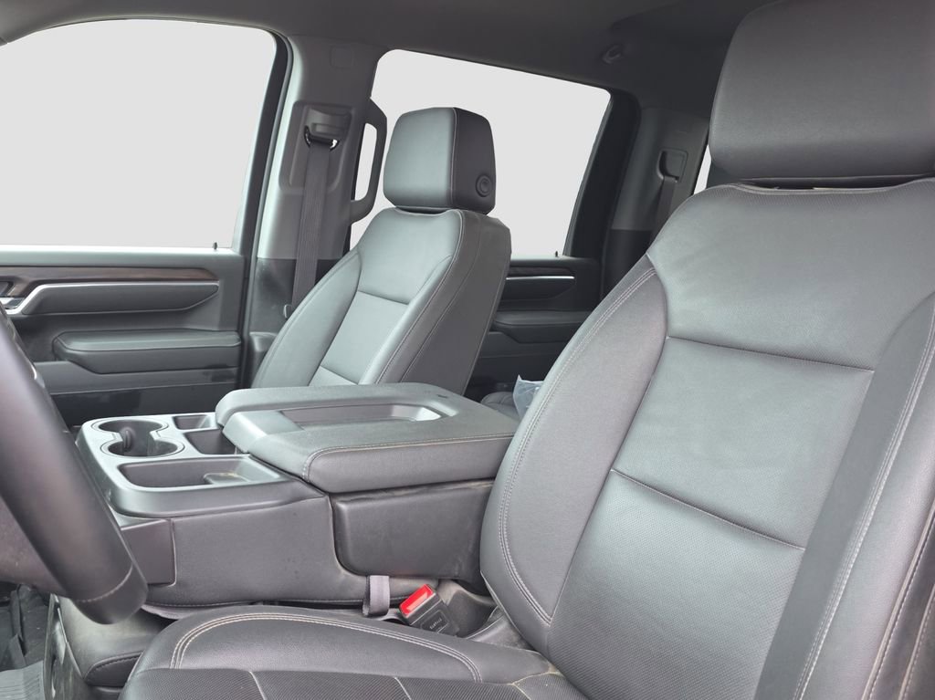 Used 2025 GMC Sierra 3500 SLT image 7