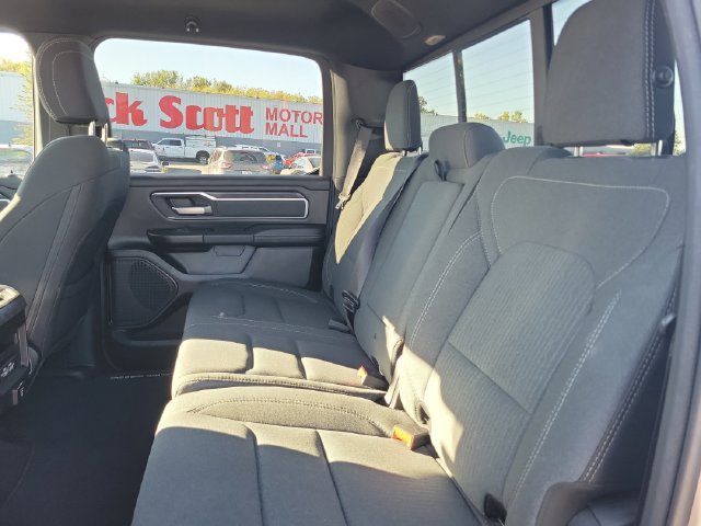 Certified 2022 RAM 1500 Big Horn AWD/4WD image 32