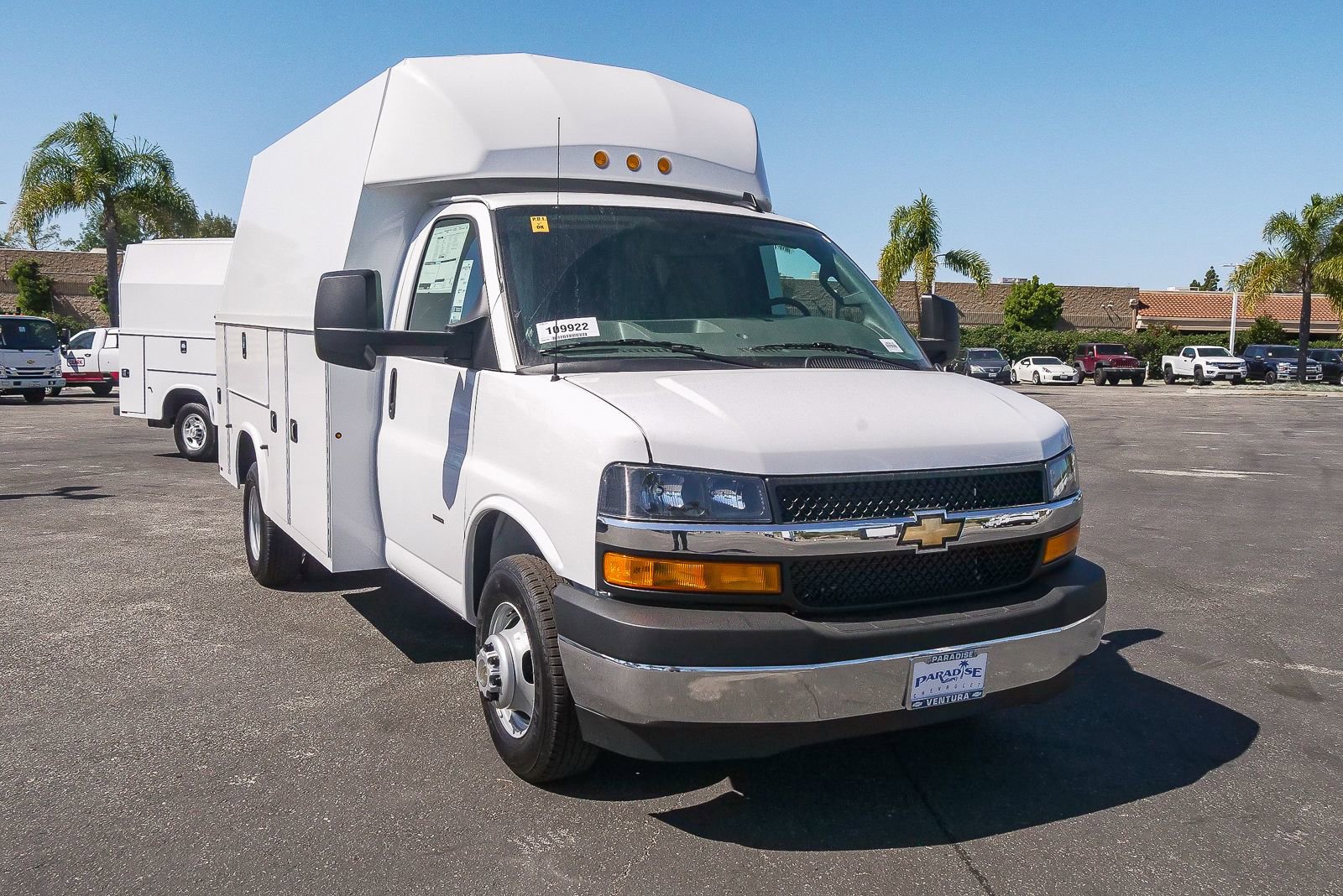 New 2026 Chevrolet Express 3500 w/ Power Convenience Package image 3
