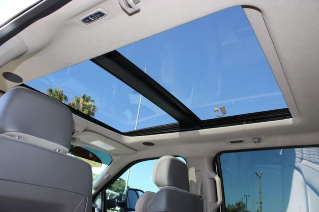 Used 2025 Ford F450 Platinum w/ Platinum Plus Package AWD/4WD image 25