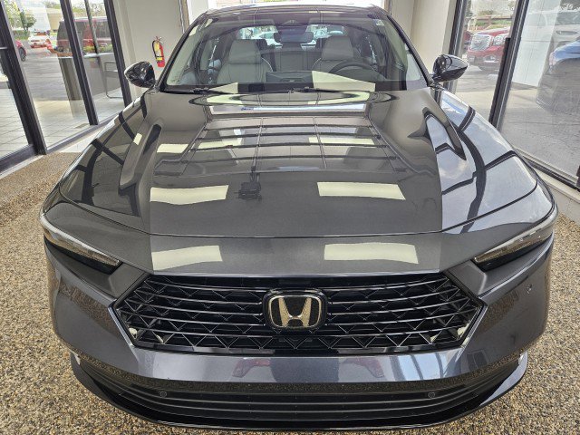 Used 2023 Honda Accord Touring image 6