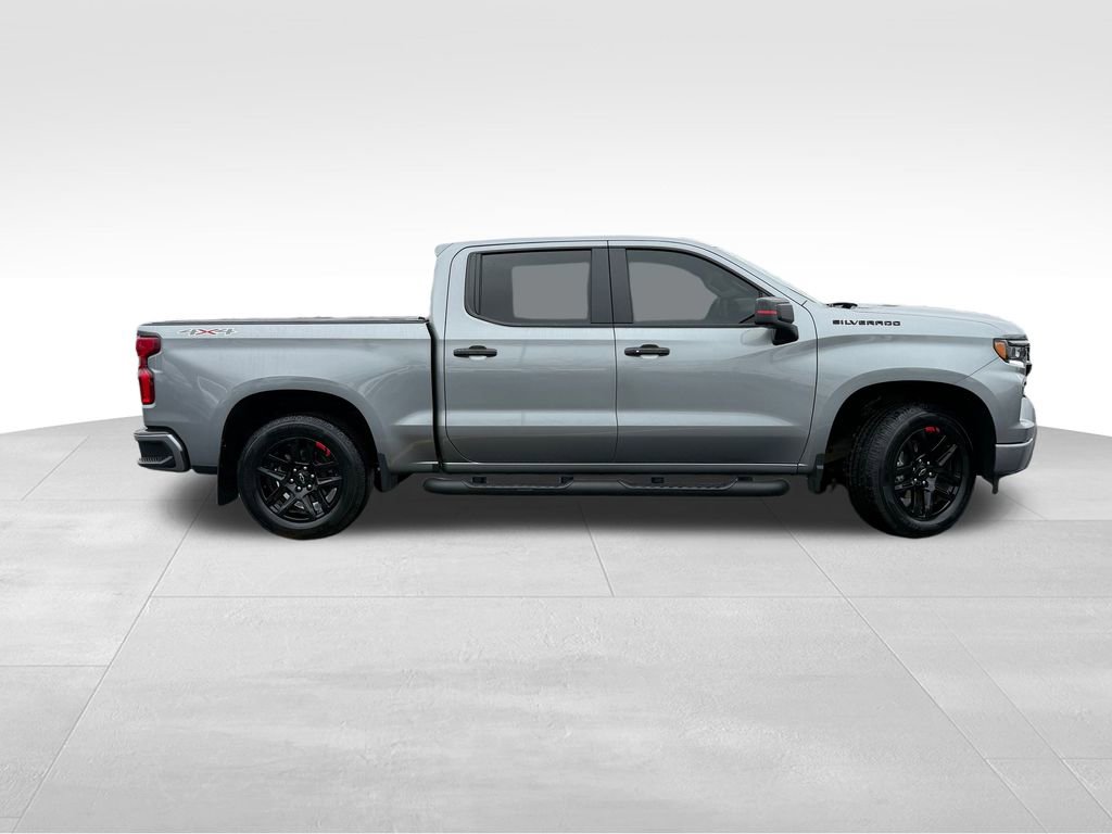 Used 2023 Chevrolet Silverado 1500 RST w/ Redline Edition image 9