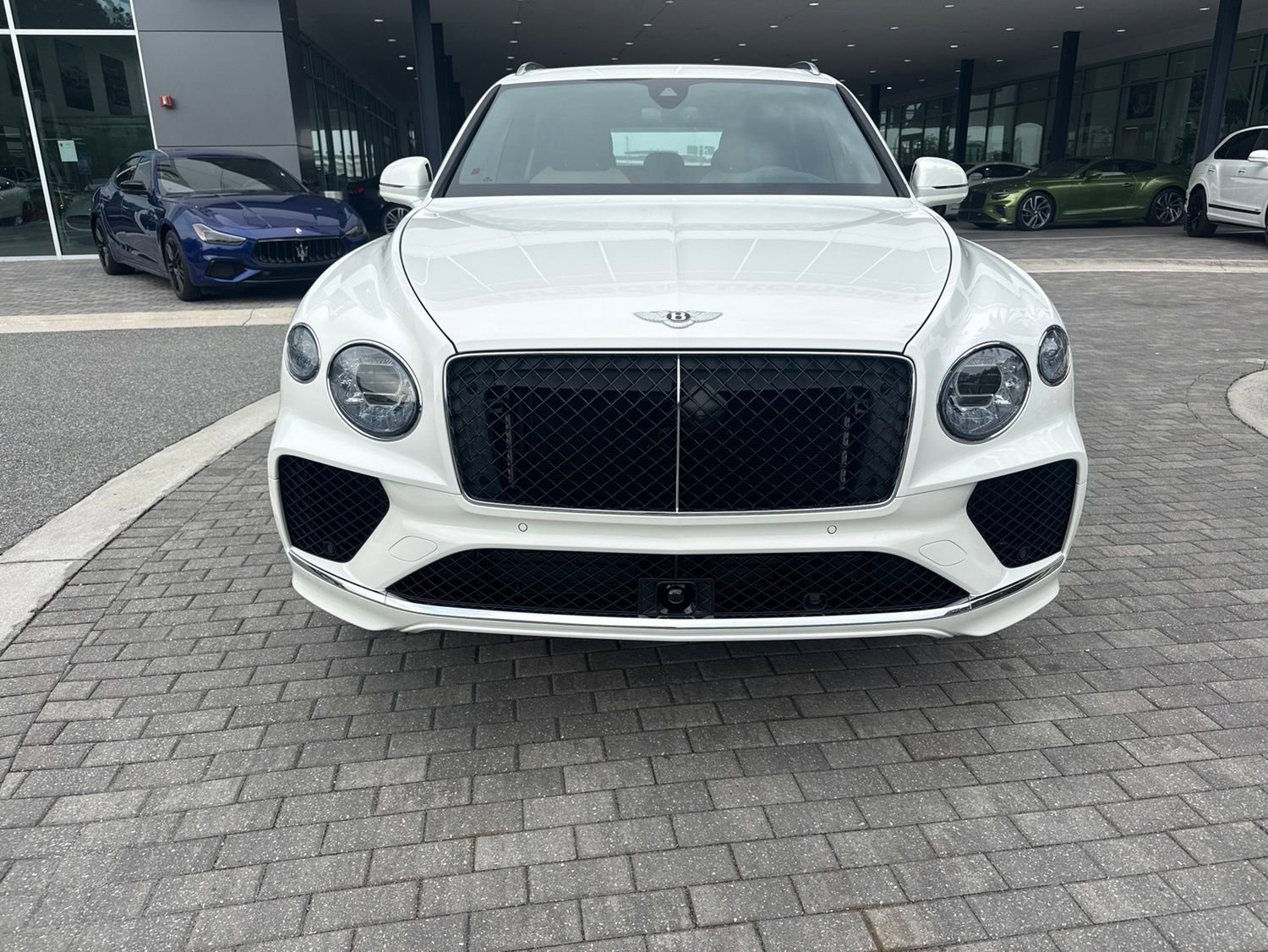 Used 2025 Bentley Bentayga AWD/4WD image 10