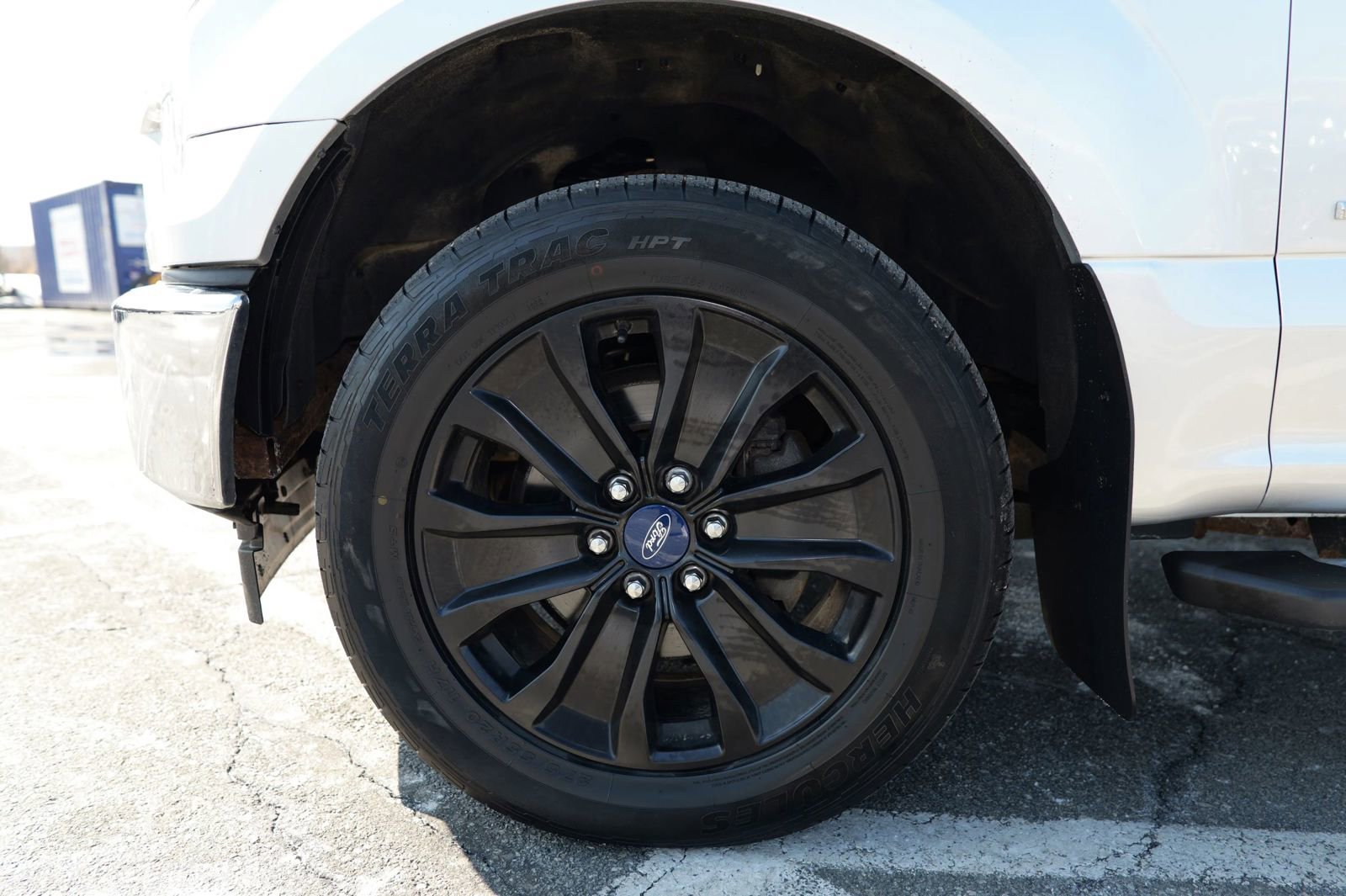 Used 2017 Ford F150 XLT w/ Equipment Group 302A Luxury image 14