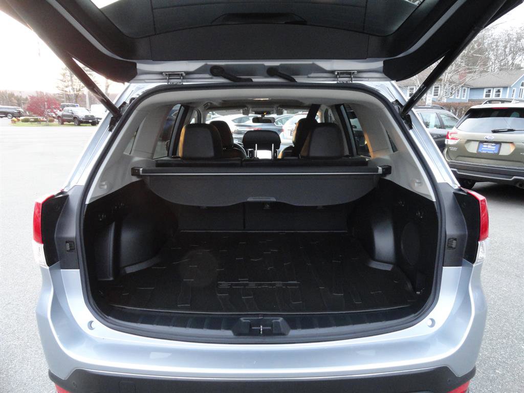 Used 2020 Subaru Forester Limited image 23