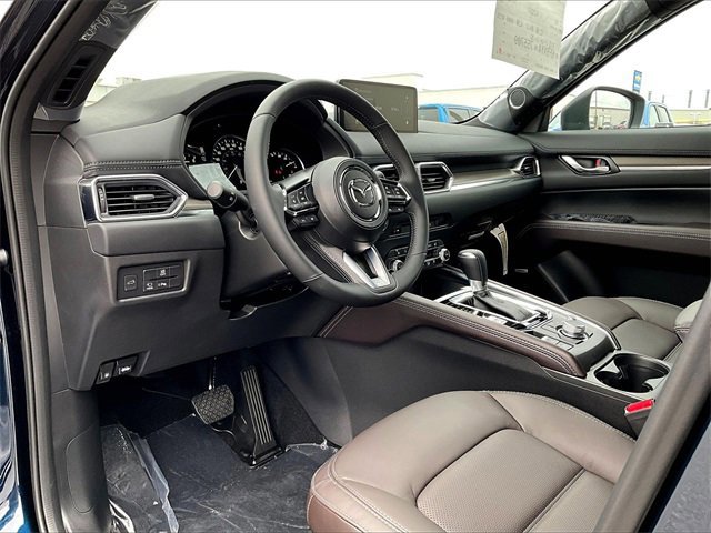 New 2025 MAZDA CX-5 Signature image 8
