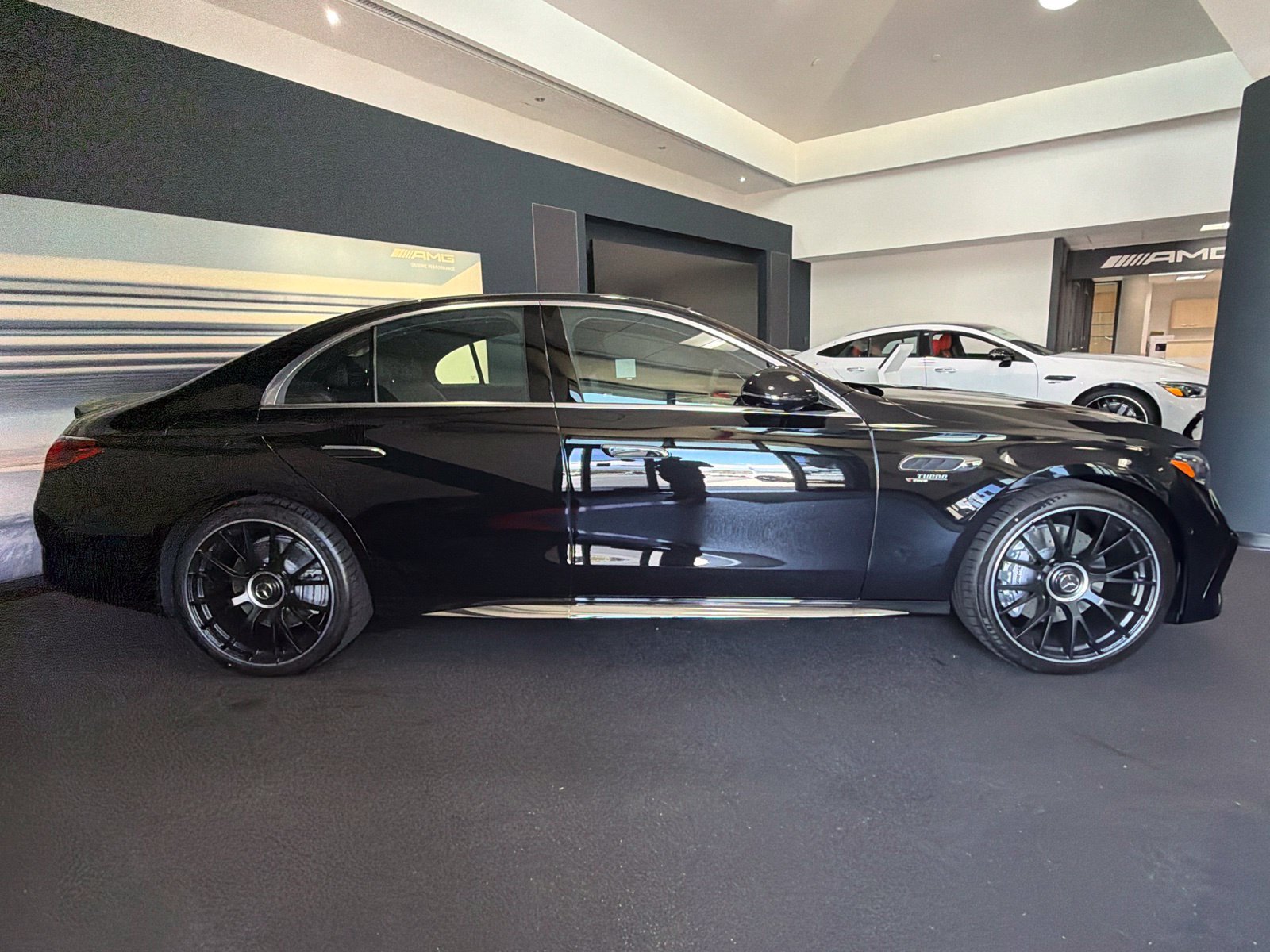 New 2027 Mercedes-Benz E 53 AMG e 4MATIC Sedan image 9